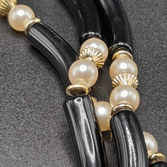Vintage Black Lucite Bead Necklace, Faux Pearls, 3 Strands, Box Clasp - Picture 8 of 10